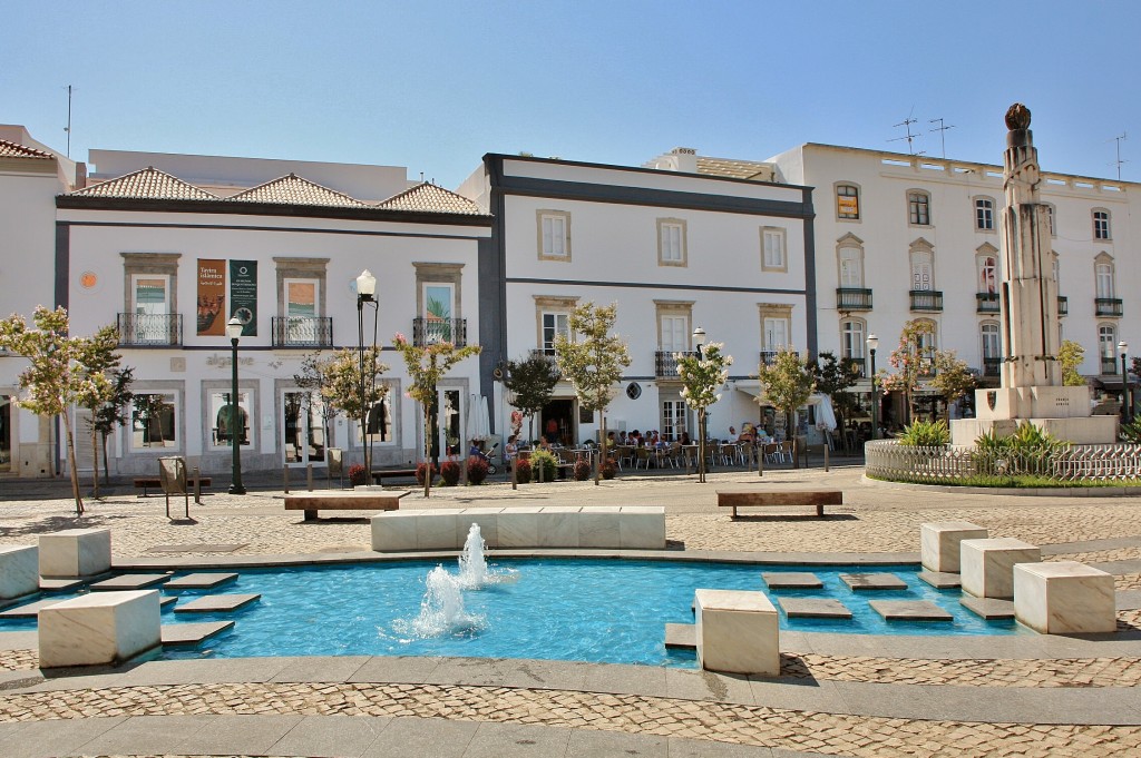 Foto: Centro histórico - Tavira (Faro), Portugal