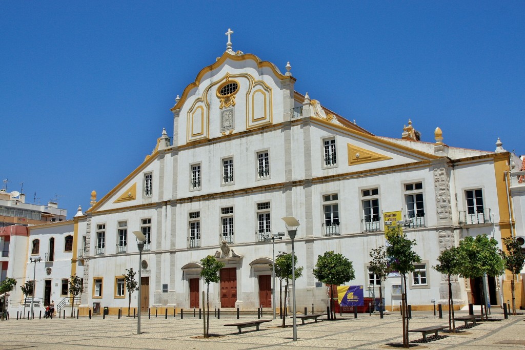 Foto: Vista de la ciudad - Alvôr (Faro), Portugal