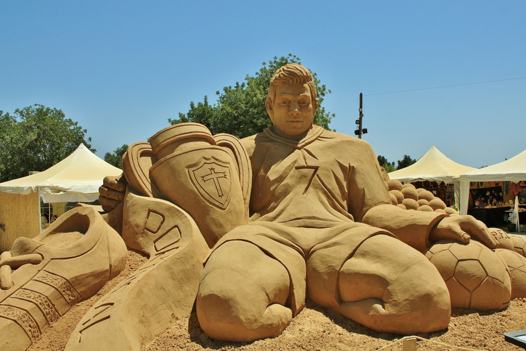 Foto: Figuras de arena - Pêra (Faro), Portugal