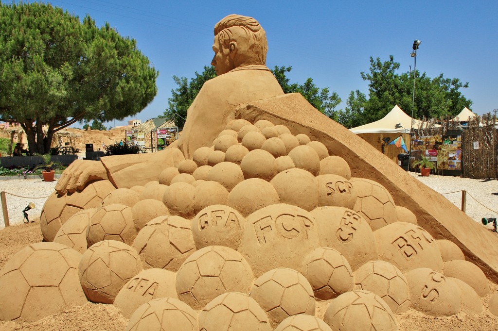 Foto: Figuras de arena - Pêra (Faro), Portugal