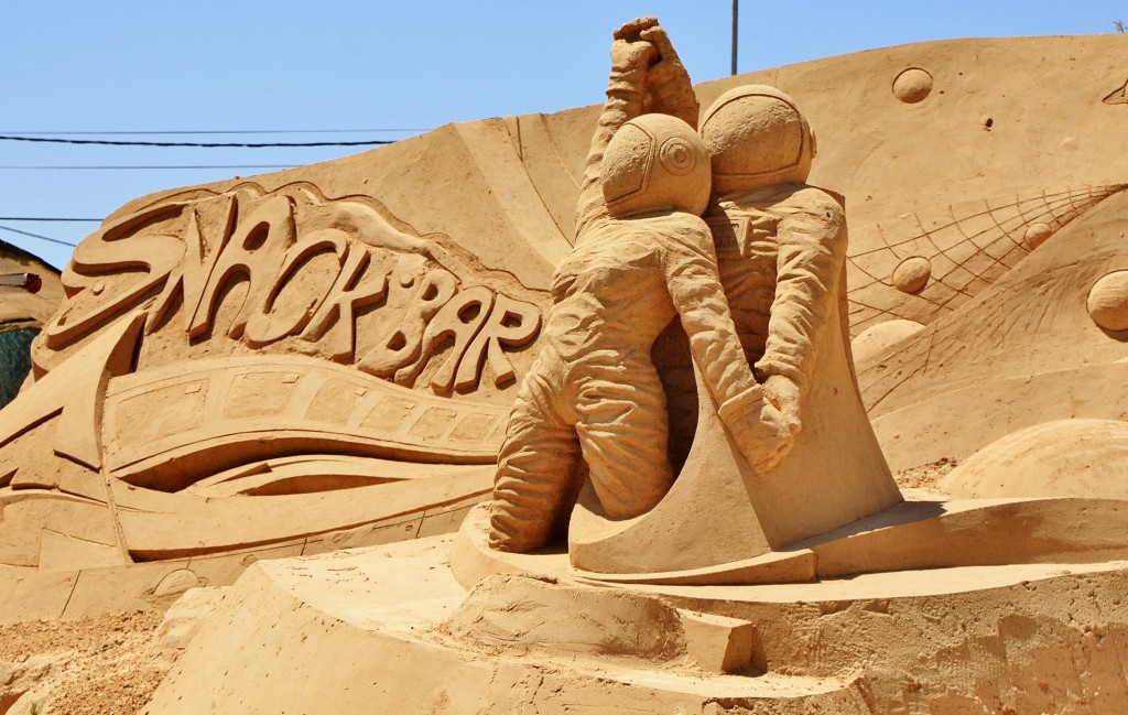 Foto: Figuras de arena - Pêra (Faro), Portugal