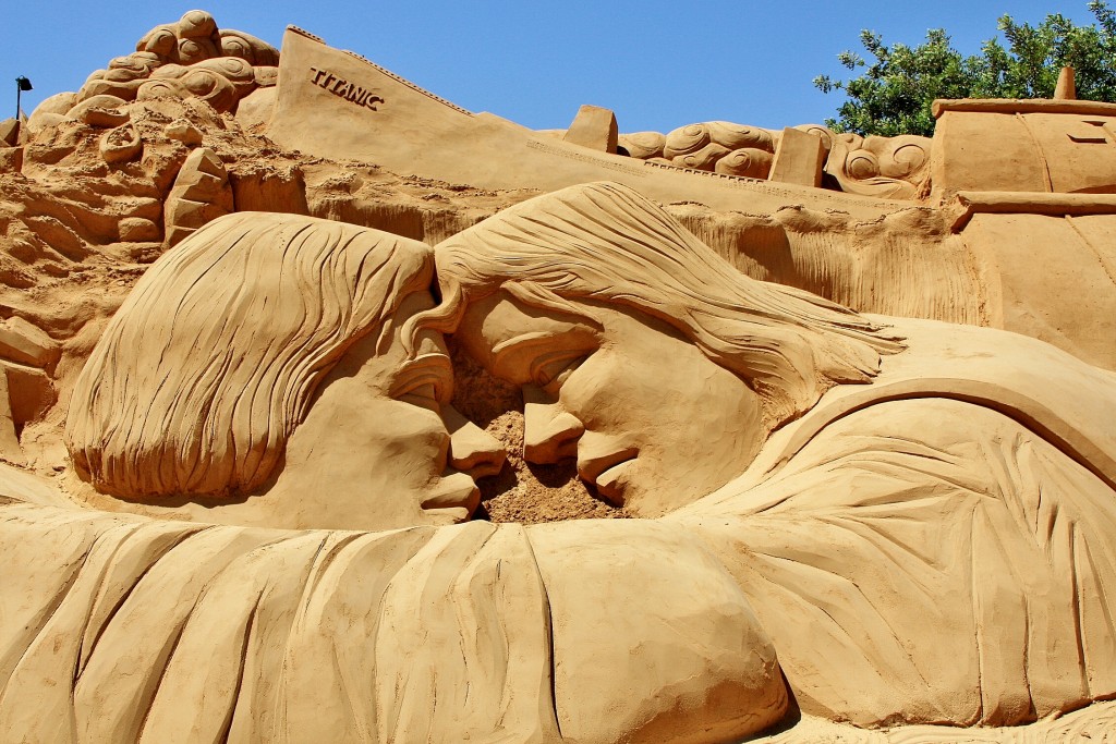 Foto: Figuras de arena - Pêra (Faro), Portugal