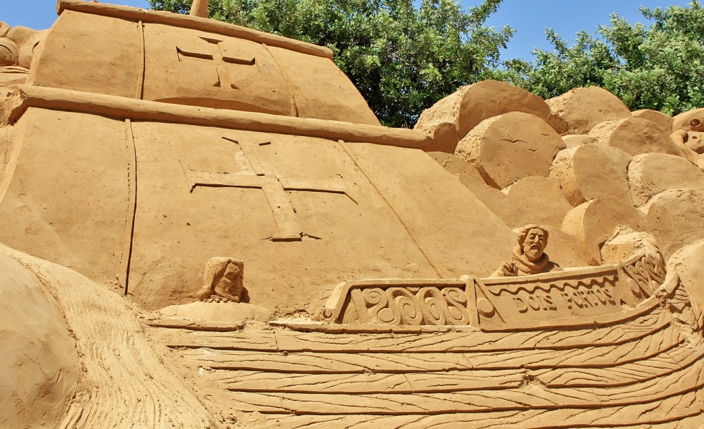 Foto: Figuras de arena - Pêra (Faro), Portugal