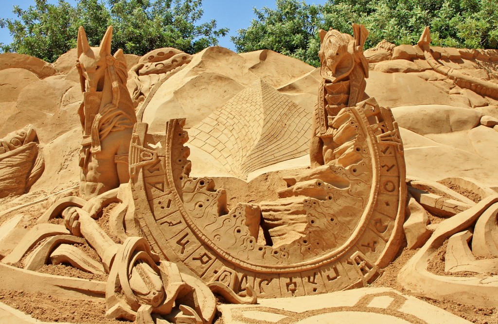 Foto: Figuras de arena - Pêra (Faro), Portugal