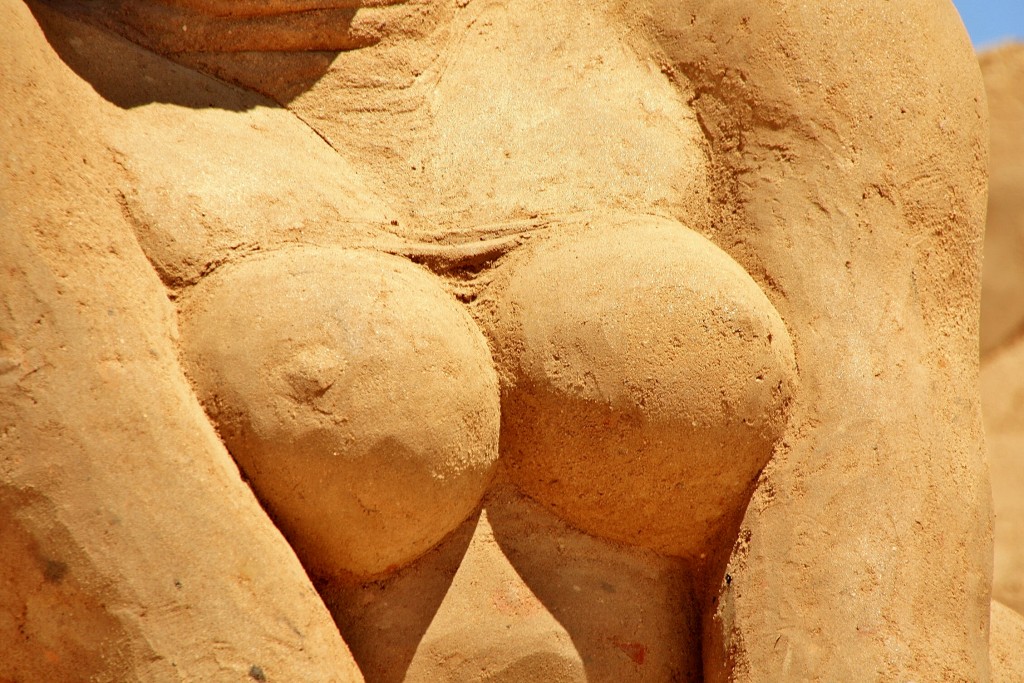 Foto: Figuras de arena - Pêra (Faro), Portugal