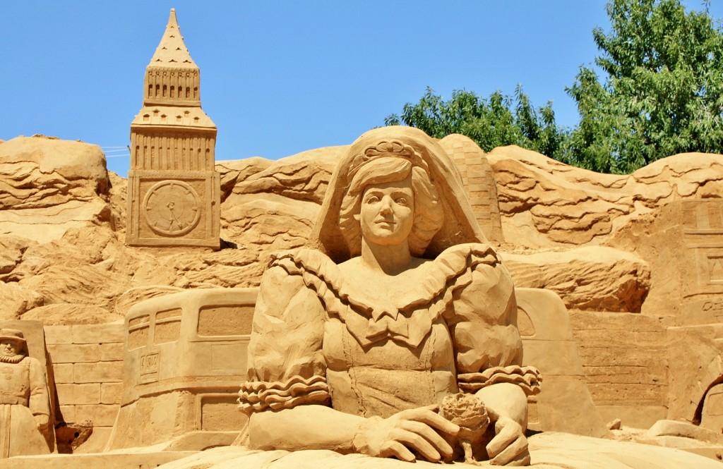 Foto: Figuras de arena - Pêra (Faro), Portugal