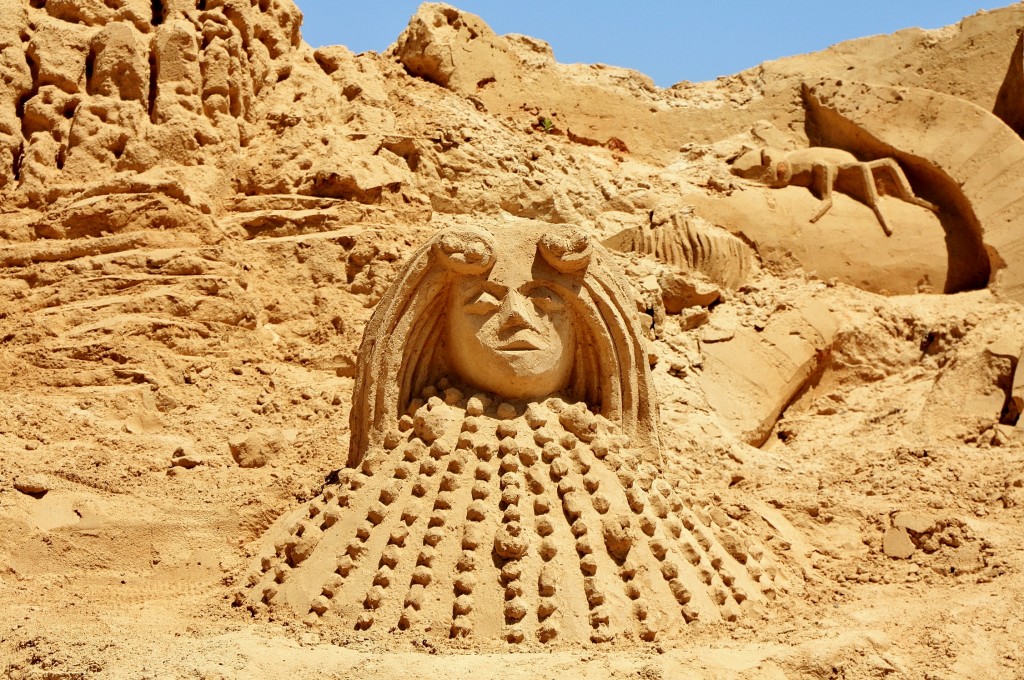 Foto: Figuras de arena - Pêra (Faro), Portugal