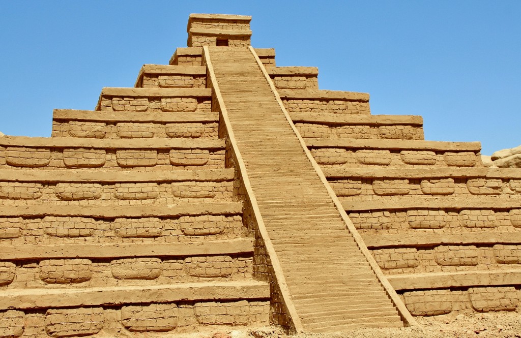 Foto: Figuras de arena - Pêra (Faro), Portugal