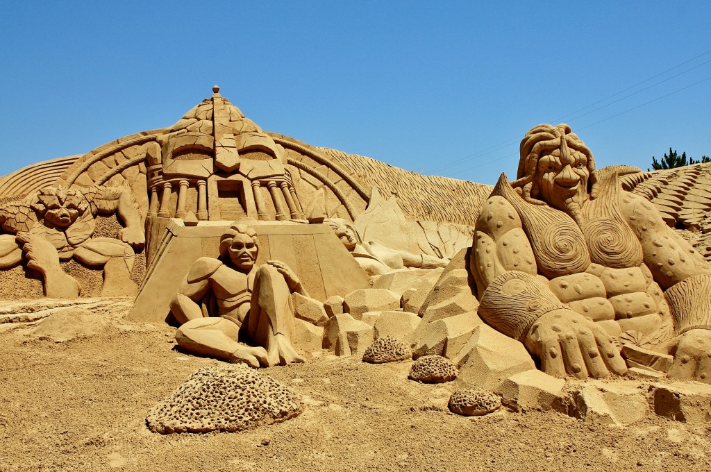 Foto: Figuras de arena - Pêra (Faro), Portugal