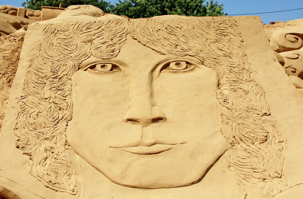 Foto: Figuras de arena - Pêra (Faro), Portugal