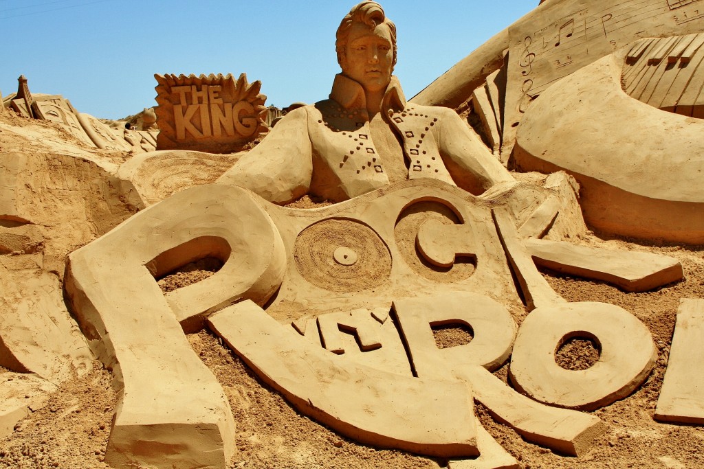 Foto: Figuras de arena - Pêra (Faro), Portugal