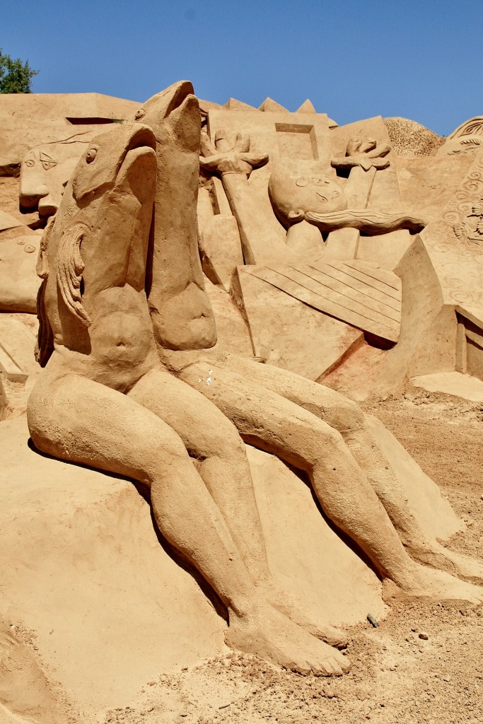 Foto: Figuras de arena - Pêra (Faro), Portugal