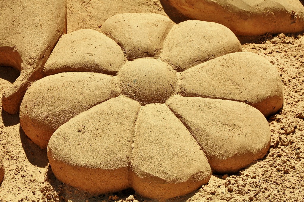Foto: Figuras de arena - Pêra (Faro), Portugal