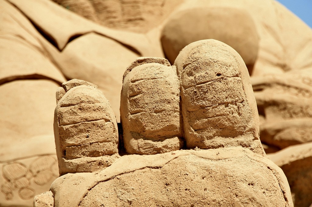 Foto: Figuras de arena - Pêra (Faro), Portugal