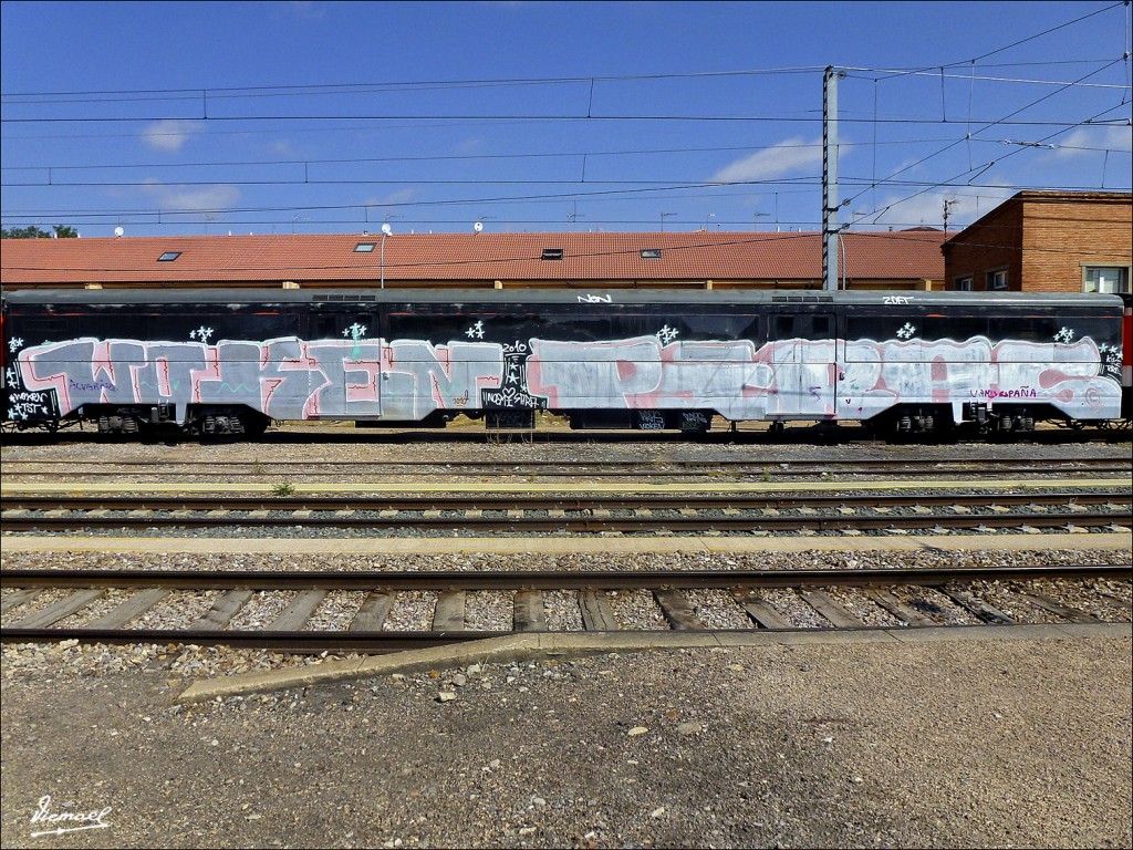 Foto: 120728-12 GRAFITIS VIAJERO - Arcos De Jalon (Soria), España