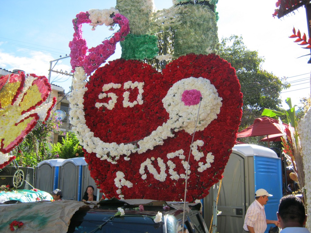 Foto: Desfile de las flores 06/08/2012 - Vélez Santander (Santander), Colombia