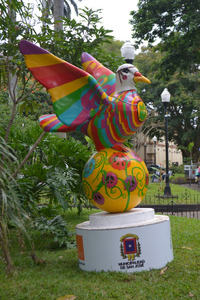 Foto: PALOMAS EN PARQUES DE ALAJUELA - Alajuela, Costa Rica