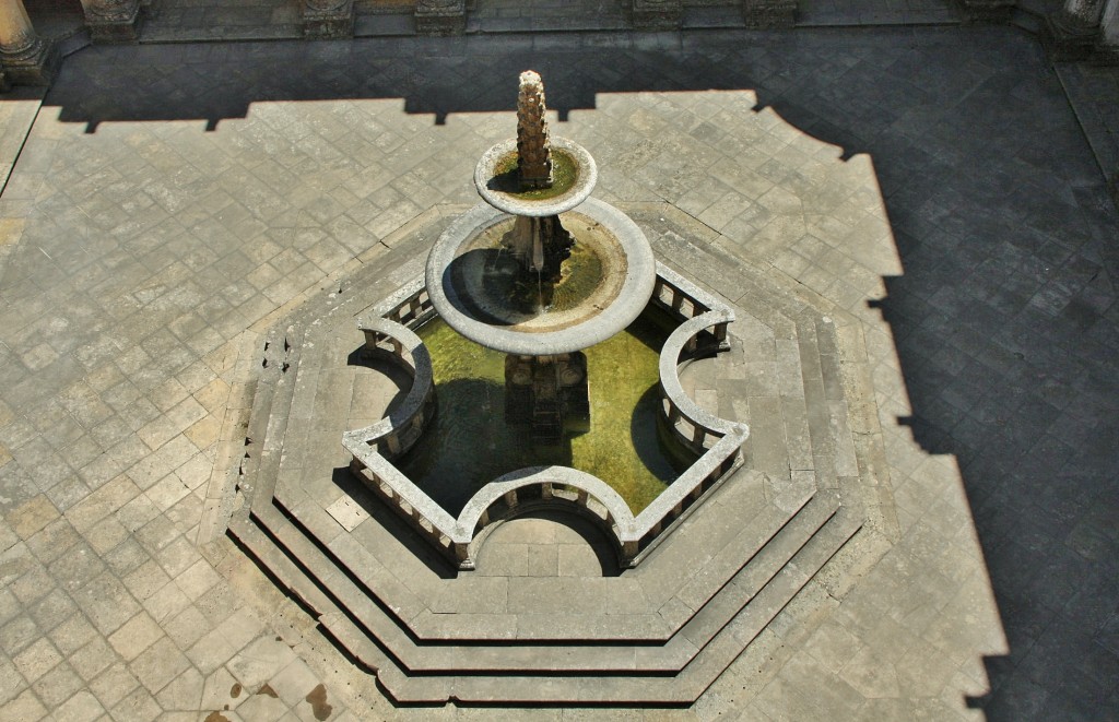 Foto: Claustro de D. Juan III del convento de Cristo - Tomar (Santarém), Portugal