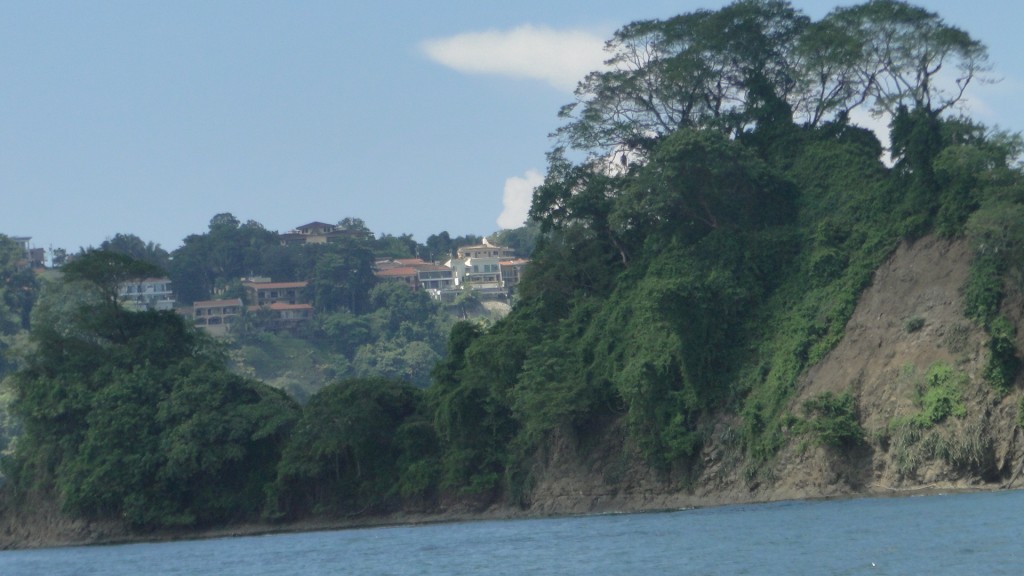 Foto de Playa Herradura,  Pacifico Centro de Costa Rica (Puntarenas), Costa Rica