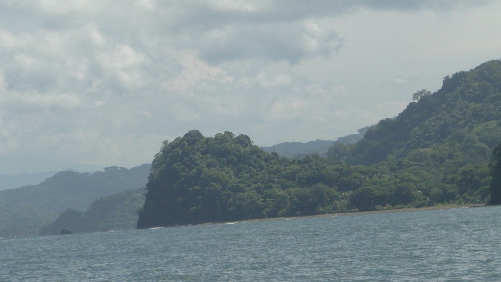 Foto de Playa Herradura,  Pacifico Centro de Costa Rica (Puntarenas), Costa Rica