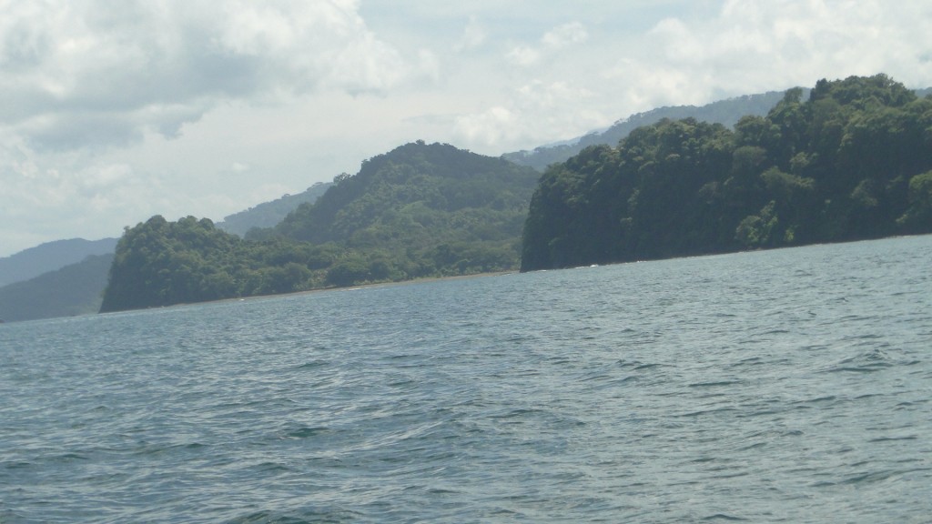 Foto de Playa Herradura,  Pacifico Centro de Costa Rica (Puntarenas), Costa Rica