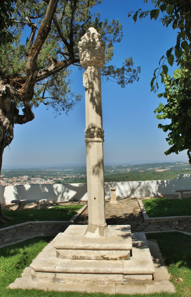 Foto: Recinto amurallado - Ourém (Santarém), Portugal