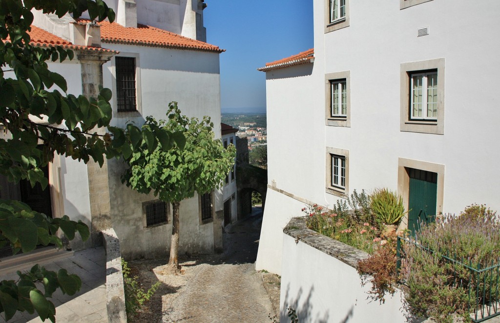 Foto: Recinto amurallado - Ourém (Santarém), Portugal