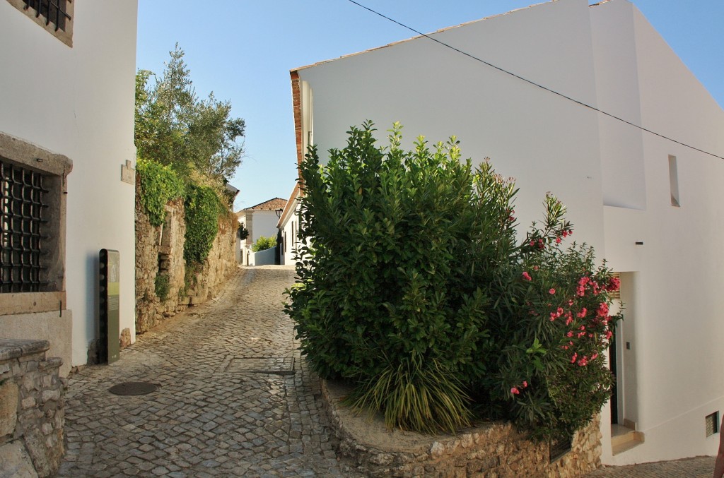 Foto: Recinto amurallado - Ourém (Santarém), Portugal