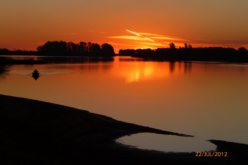 Foto: hermoso atardecer - Mercedes (Soriano), Uruguay