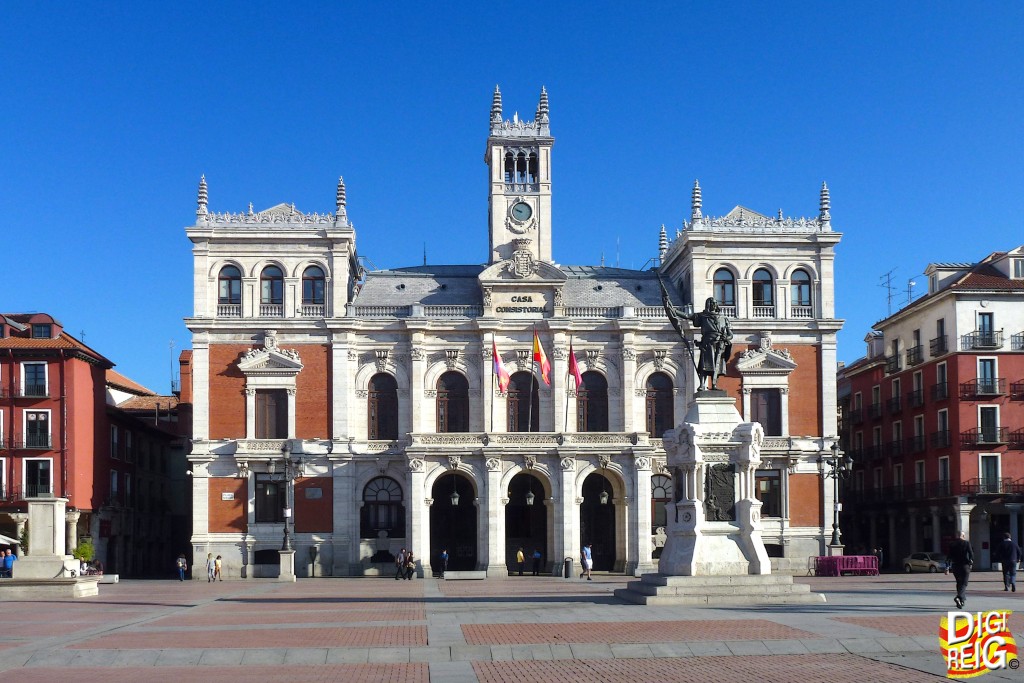 Foto: Ayuntamiento en la Plza. Mayor - Valladolid (Castilla y León), España
