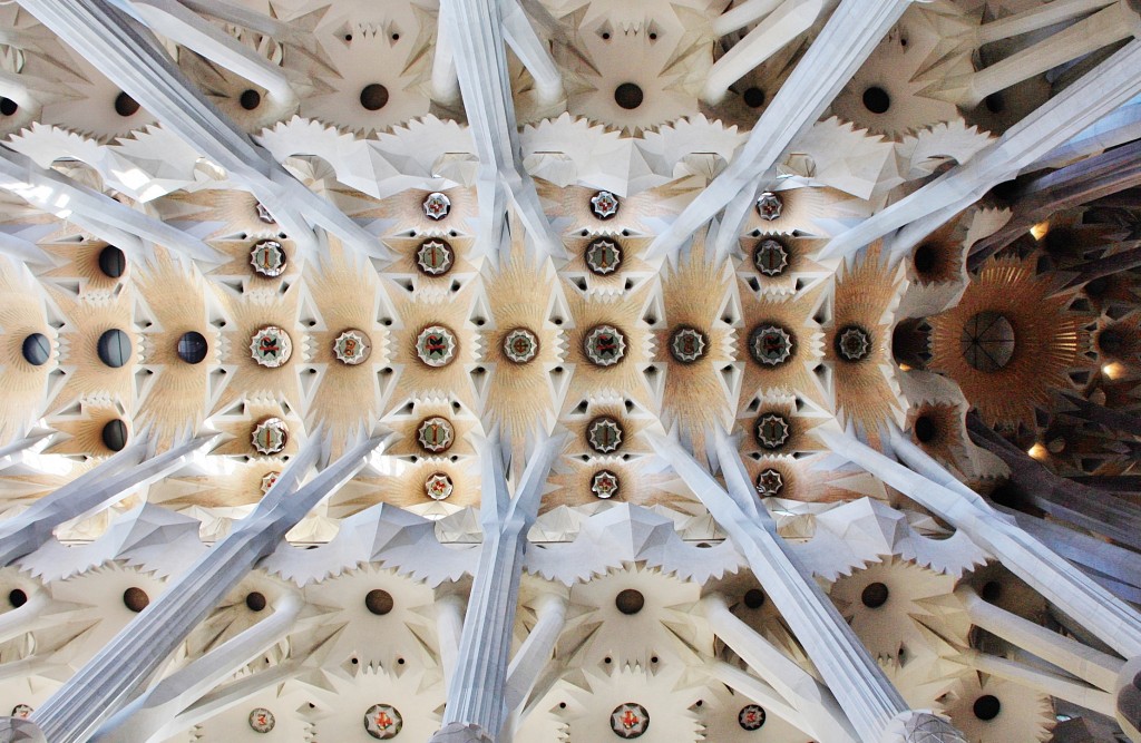 Foto: Interior de la Sagrada Familia - Barcelona (Cataluña), España