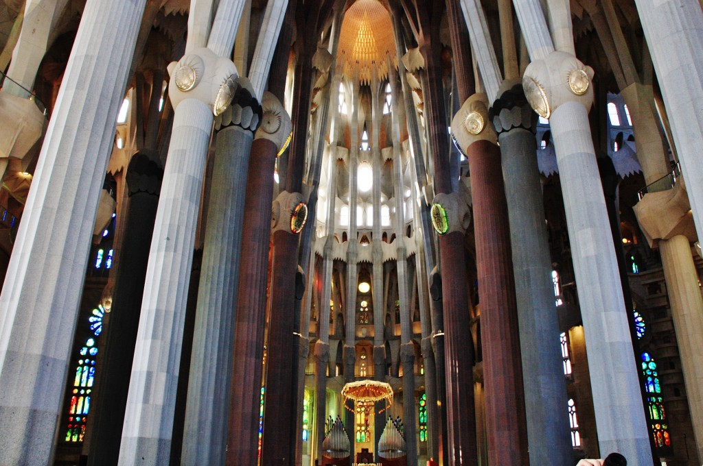 Foto: Interior de la Sagrada Familia - Barcelona (Cataluña), España