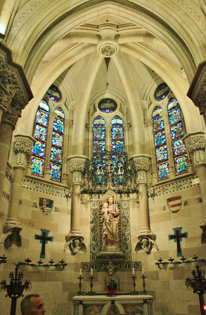 Foto: Cripta de la Sagrada Familia - Barcelona (Cataluña), España