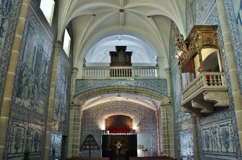 Foto: Iglesia de San Juan - Évora, Portugal