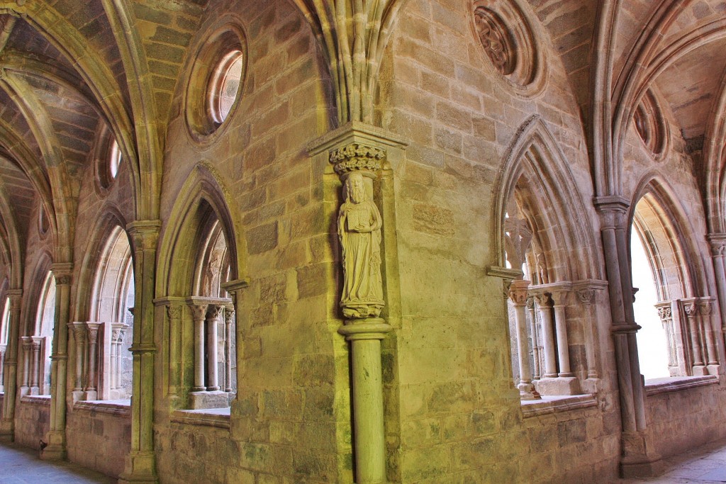 Foto: Claustro de la catedral - Évora, Portugal