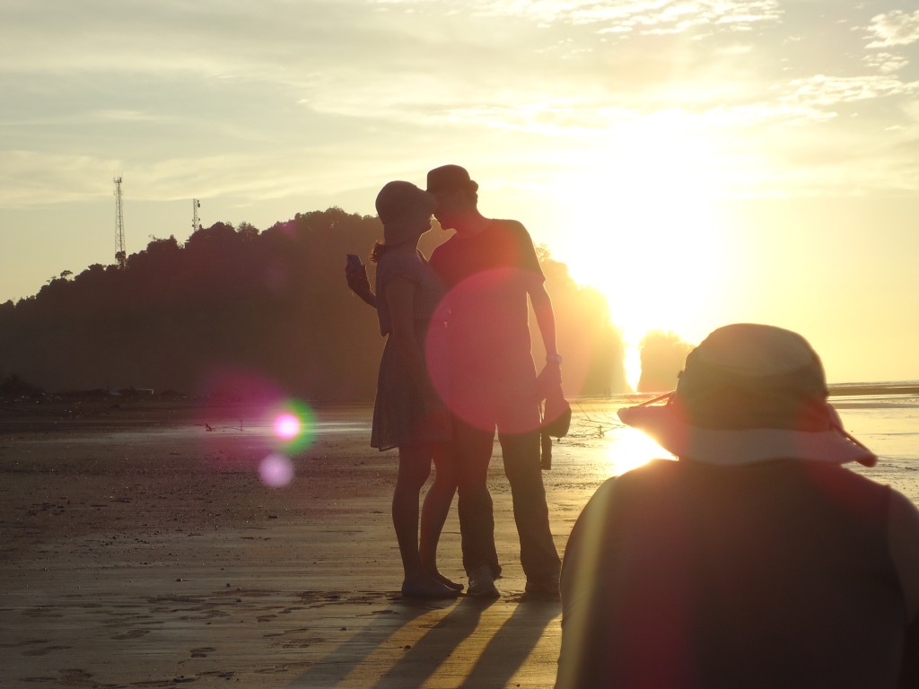 Foto: Atardecer romantico - Nuqui (Chocó), Colombia
