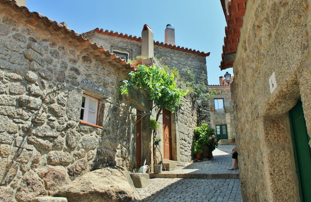 Foto: Vista del pueblo - Monsanto (Castelo Branco), Portugal
