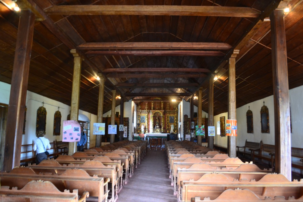 Foto: PARTE INTERTNA DE LA  IGLESIA COLONIAL DE OROSI - Valle De Orosi (Cartago), Costa Rica