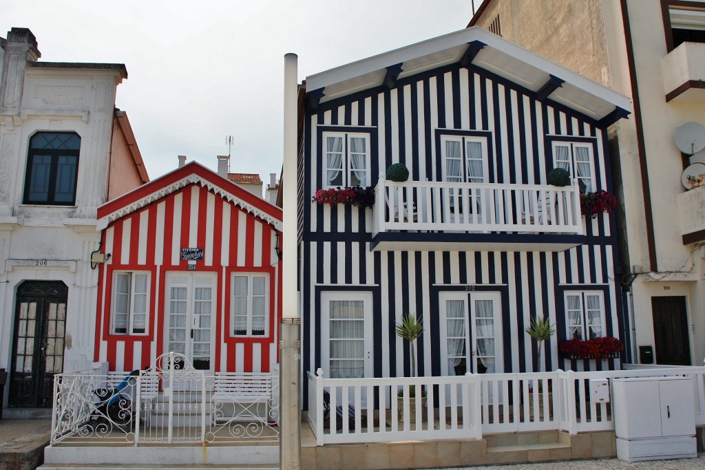 Foto: Antiguas casas de pescadores - Aveiro, Portugal