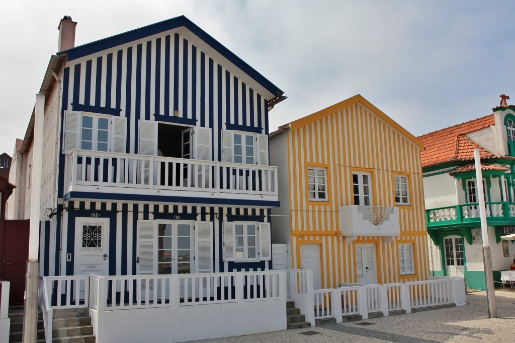 Foto: Antiguas casas de pescadores - Aveiro, Portugal