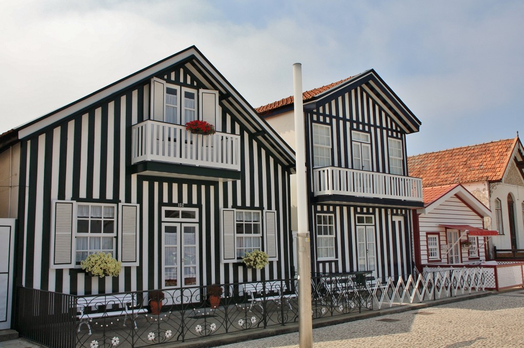 Foto: Antiguas casas de pescadores - Aveiro, Portugal