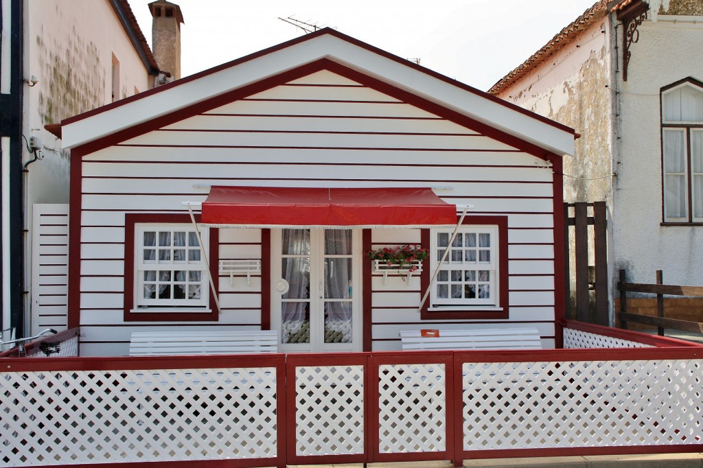 Foto: Antiguas casas de pescadores - Aveiro, Portugal