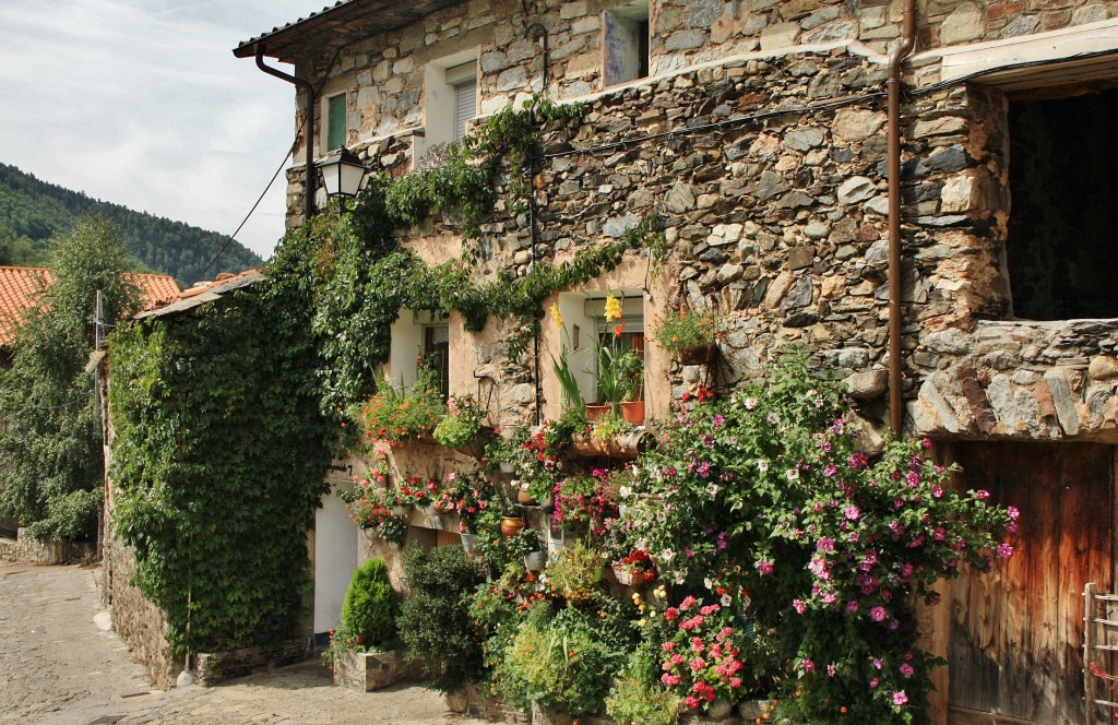 Foto: Vista del pueblo - Setcases (Girona), España