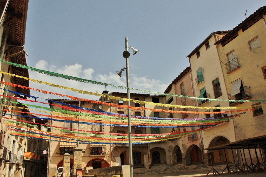 Foto: Vista del pueblo - Talarn (Lleida), España
