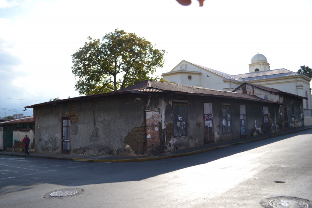 Foto: Parte posterior iglesia el Carmen Heredia - Heredia, Costa Rica