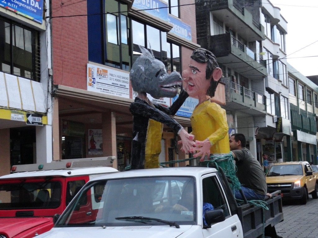 Foto: Monigotes - Puyo (Pastaza), Ecuador