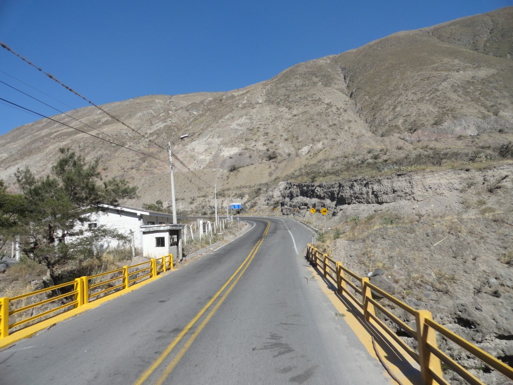 Foto: La Y para Salinas - El Chota (Imbabura), Ecuador