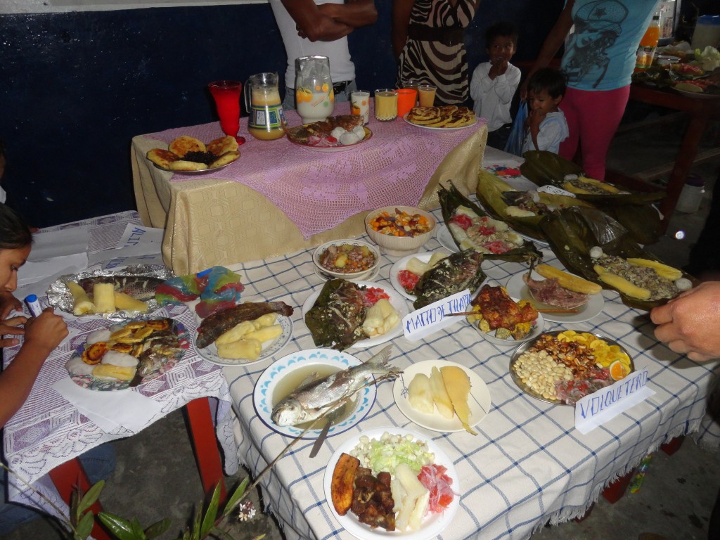 Foto: Varios platos - Simón Bolívar (Pastaza), Ecuador