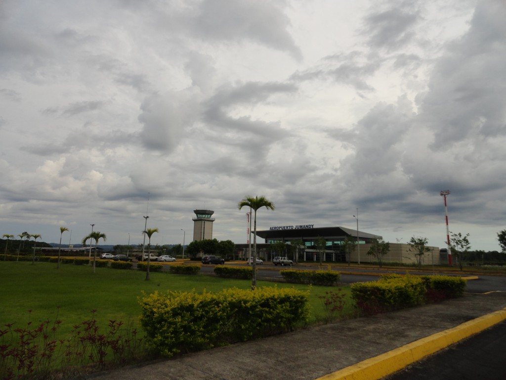 Foto: Aeropuerto Jumandy - Tena (Napo), Ecuador