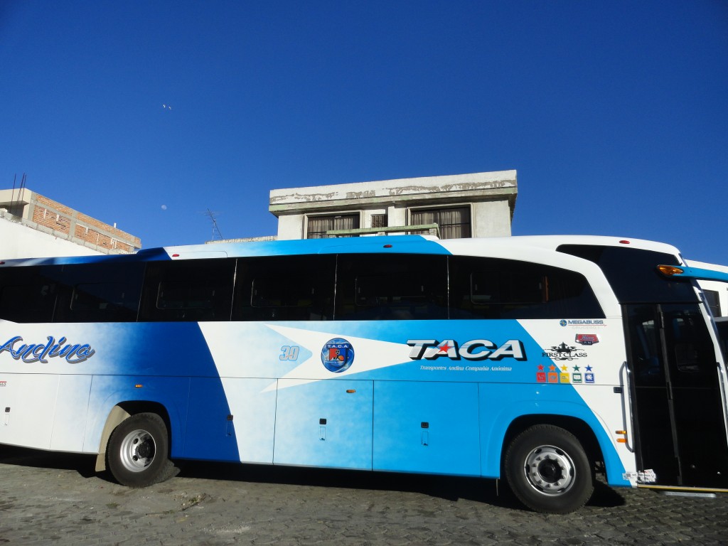 Foto: Carro - Ibarra (Imbabura), Ecuador